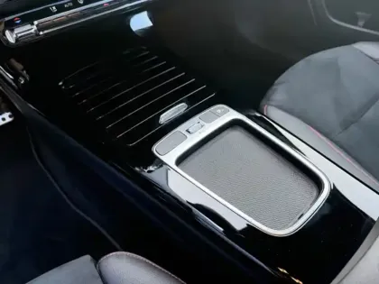 Photo 20 Mercedes Classe A 180 d AMG Line