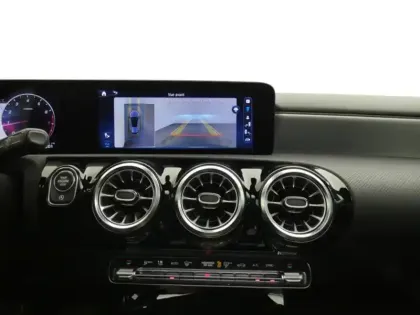 Photo 12 Mercedes Classe A 200 AMG Line