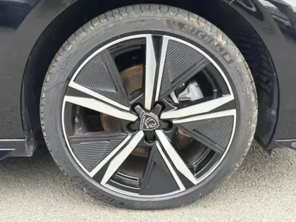 Photo 14 Peugeot 308 Gén. III Ph1 GT 5