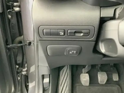 Photo 16 Citroën C3 Aircross  PureTech 110 S&S BVM6 Shine Pack