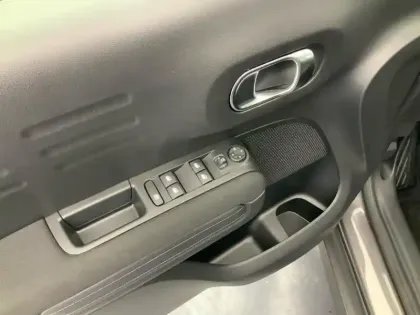 Photo 19 Citroën C3 Aircross  PureTech 110 S&S BVM6 Shine Pack