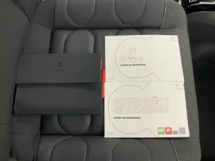 Photo 15 Citroën C3 Aircross  PureTech 110 S&S BVM6 Shine Pack