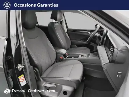 Photo 8 Volkswagen Tiguan  1.5 eTSI 131ch DSG7 VW Edition