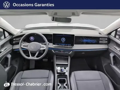 Photo 9 Volkswagen Tiguan  2.0 TDI 150ch DSG7 Elegance