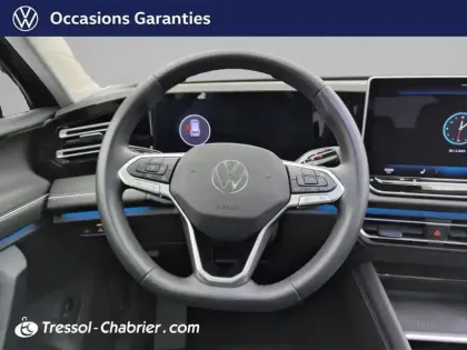 Photo 11 Volkswagen Tiguan  2.0 TDI 150ch DSG7 Elegance