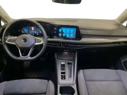 Photo 8 Volkswagen Golf 1.5 eTSI OPF 150 DSG7 Style