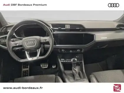 Photo 8 Audi Q3 45 TFSIe 245 ch S tronic 6 S line