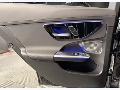 Photo 46 Mercedes Classe C Gén. V (W206) Ph1 AMG Line + 4