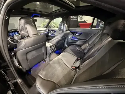 Photo 45 Mercedes Classe C Gén. V (W206) Ph1 AMG Line + 4