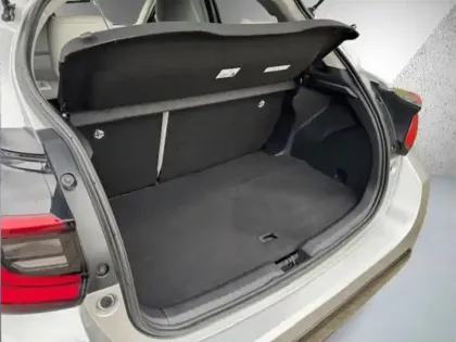 Photo 9 Toyota Yaris Hybride 116h Iconic / Toit panoramique