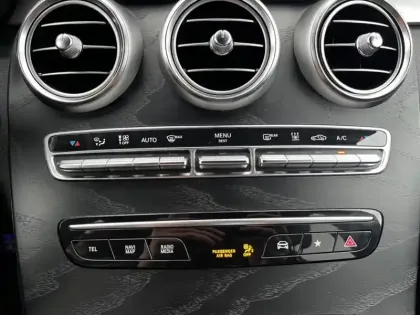 Photo 13 Mercedes Classe GLC SUV 300e 4MATIC AMG Line