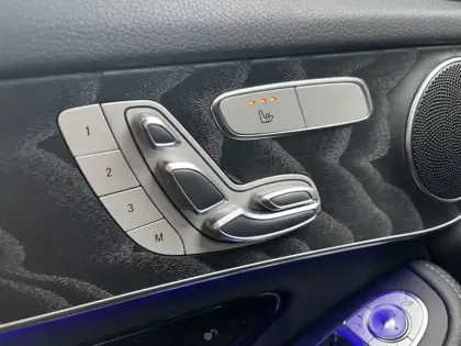 Photo 11 Mercedes Classe GLC SUV 300e 4MATIC AMG Line