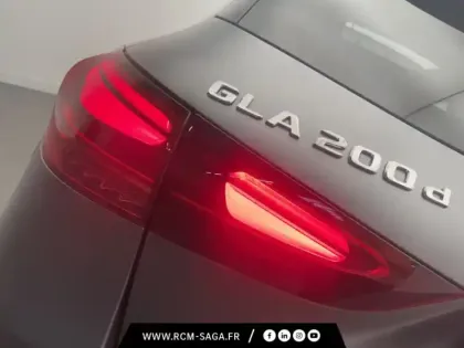 Photo 18 Mercedes GLA 200 d AMG Line