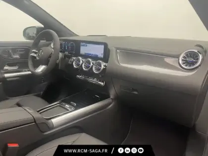 Photo 21 Mercedes GLA 200 d AMG Line