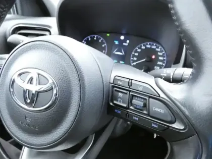 Photo 9 Toyota Yaris 70 VVT-i Dynamic France Business