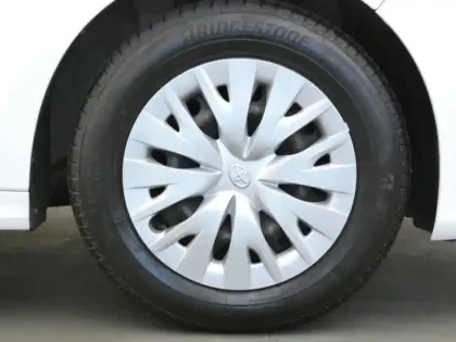 Photo 6 Toyota Yaris 70 VVT-i Dynamic France Business