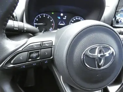 Photo 7 Toyota Yaris 70 VVT-i Dynamic France Business