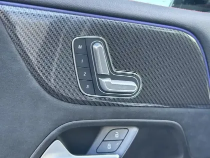 Photo 12 Mercedes GLB 200 d AMG Line Classe / X247