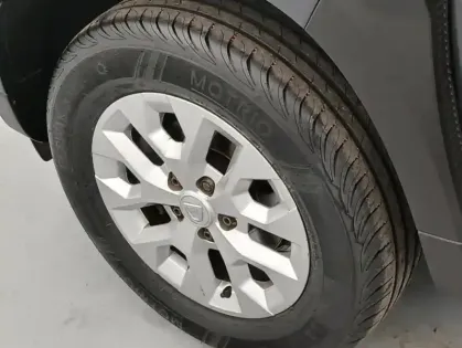 Photo 9 Dacia Duster Blue dCi 115 4x2 Confort