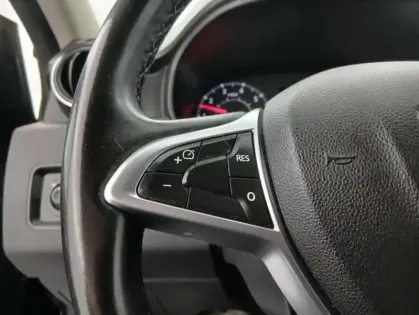 Photo 25 Dacia Duster ECO-G 100 4x2 Prestige