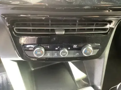 Photo 15 Opel Mokka 1.2 Turbo 130 ch BVA8 Ultimate