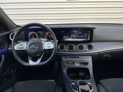 Photo 9 Mercedes Classe E Berline 300 de AMG Line