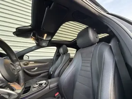 Photo 12 Mercedes Classe E Berline 300 de AMG Line