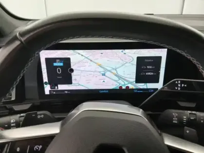 Photo 20 Renault Austral E-Tech hybrid 200 Iconic esprit Alpine