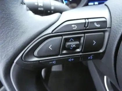 Photo 18 Toyota Yaris Hybride 116h Design