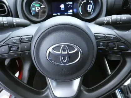 Photo 17 Toyota Yaris Hybride 116h Design