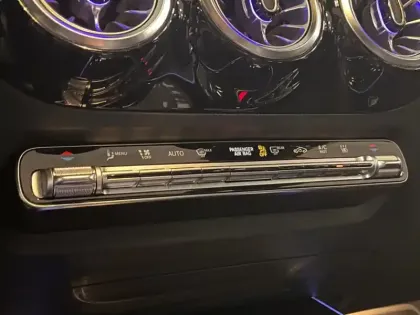 Photo 14 Mercedes GLA 250 e AMG Line