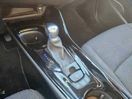 Photo 18 Toyota C-HR 1.8 HYBRIDE 122h DESIGN