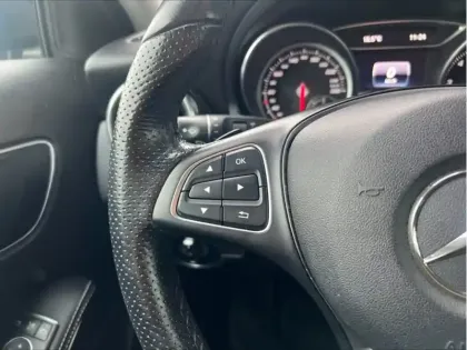 Photo 6 Mercedes GLA 180 Sensation