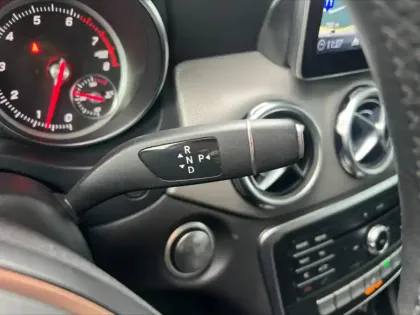 Photo 22 Mercedes GLA 180 Sensation