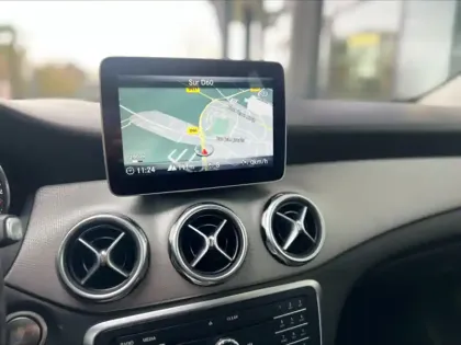 Photo 8 Mercedes GLA 180 Sensation