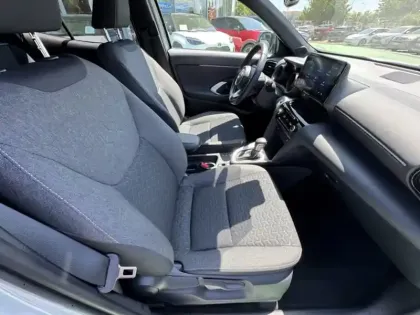 Photo 17 Toyota Yaris Hybride 1.5 HYBRID 116H DESIGN / PACK CARGO