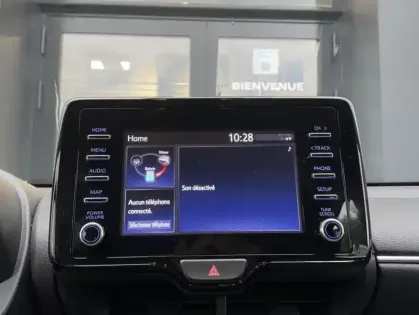 Photo 12 Toyota Yaris Hybride IV 116h Dynamic