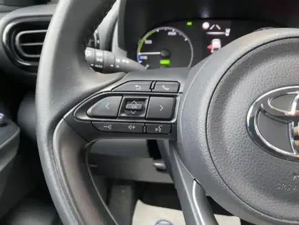 Photo 28 Toyota Yaris Hybride IV 116h Dynamic