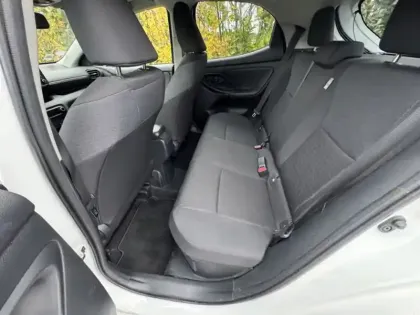 Photo 21 Toyota Yaris Hybride 116h Design / Pack confort