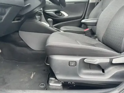 Photo 18 Toyota Yaris Hybride 116h Design / Pack confort