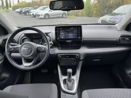 Photo 10 Toyota Yaris Hybride 116h Design / Pack confort
