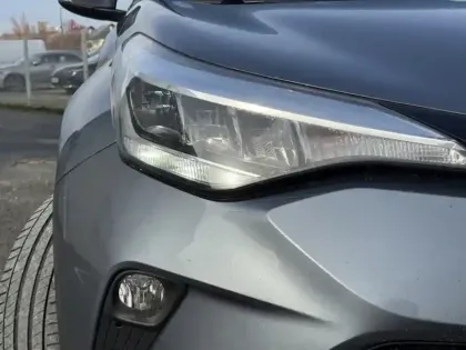Photo 21 Toyota C-HR 1.8 Hybride 122 Edition MY22 ch