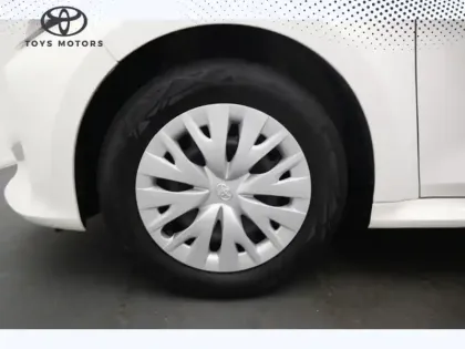 Photo 17 Toyota Yaris 70 VVT-i Dynamic Business