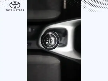 Photo 15 Toyota Yaris 70 VVT-i Dynamic Business