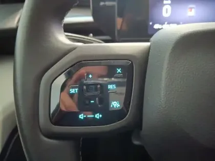 Photo 15 Ford Explorer 286ch Extended Range 77kWh RWD