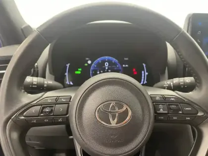 Photo 15 Toyota Yaris 1.5 HYBRID 130H DESIGN