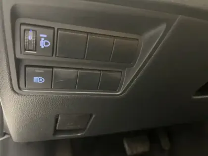 Photo 20 Toyota Yaris 70 VVT-i Dynamic