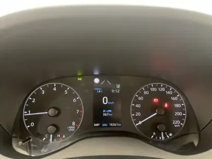 Photo 26 Toyota Yaris 70 VVT-i Dynamic