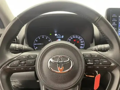 Photo 14 Toyota Yaris 70 VVT-i Dynamic