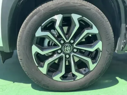 Photo 8 Toyota Yaris Hybride 1.5 HYBRID 116H DESIGN / PACK CARGO